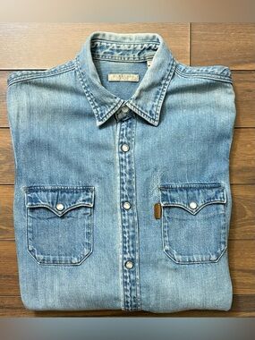 Burberry Brit Denim Shirt. Size S